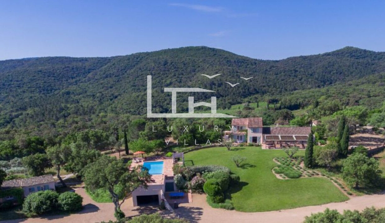 Villa St. Tropez Retreat for LTH - Villa_St_Tropez_Retreat_wok_0